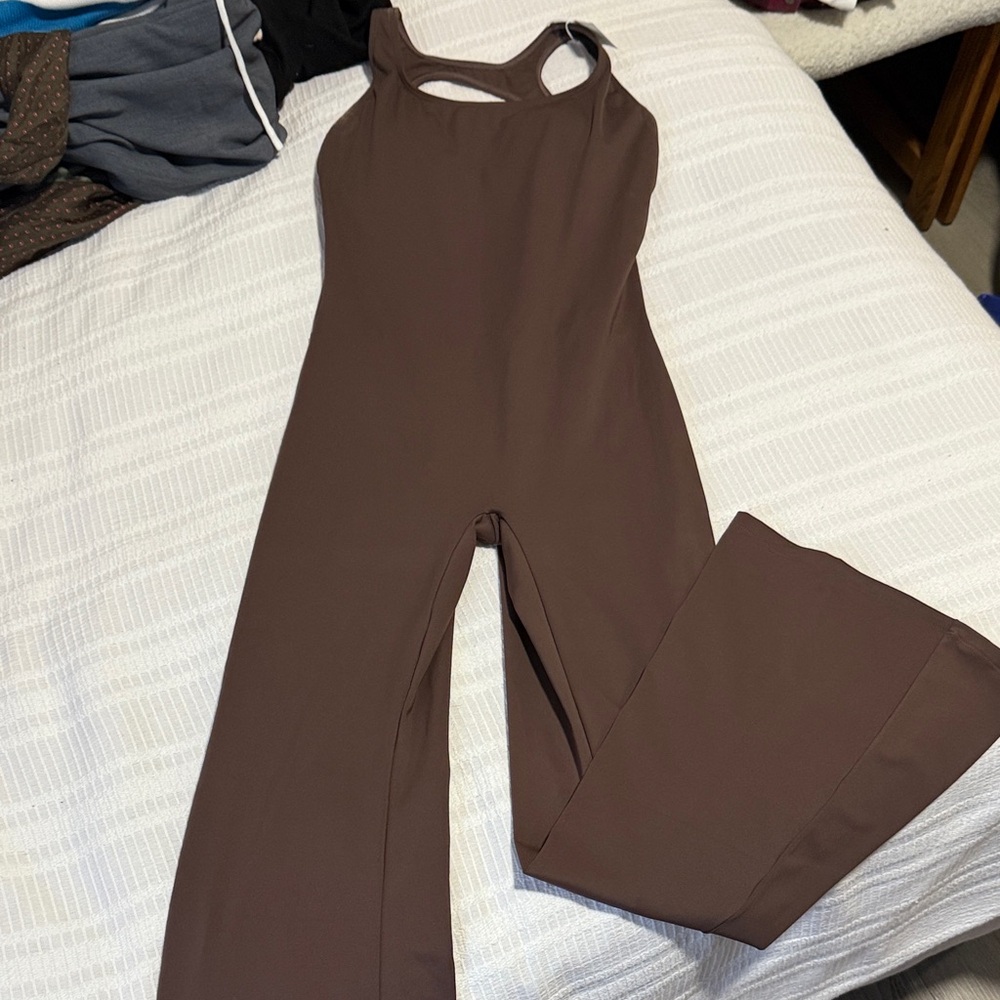 Amazon essential Women's Brown Sleeveless Jumpsuit